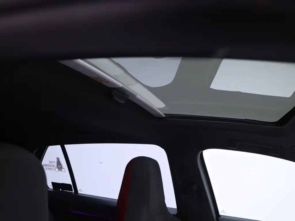 VOLKSWAGEN GOLF GTI 2023