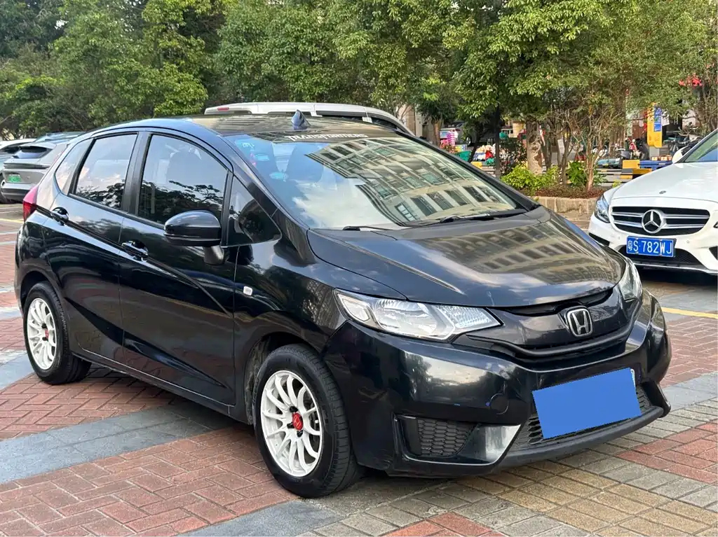 HONDA FIT 2015