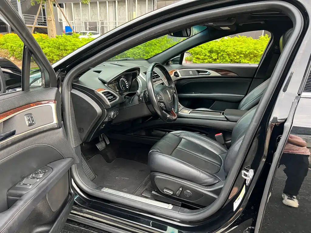 LINCOLN MKZ 2018