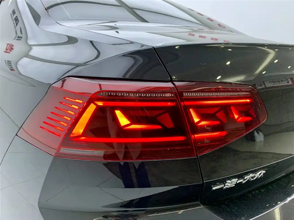 VOLKSWAGEN MAGOTAN 2025