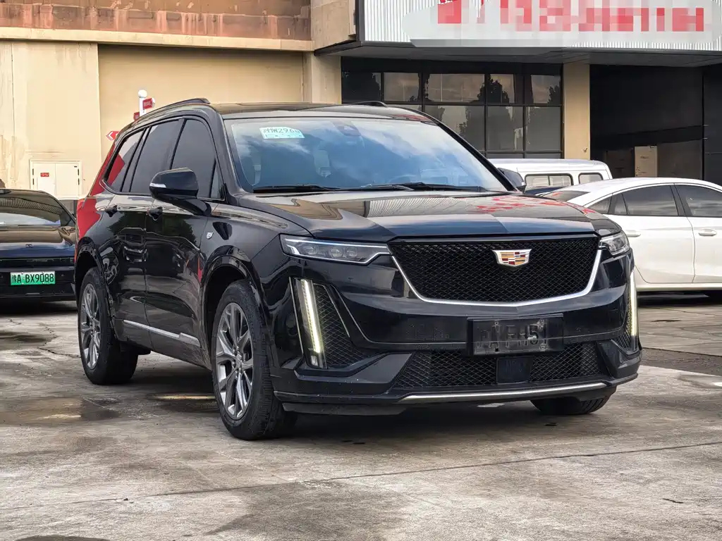 CADILLAC XT6 2021