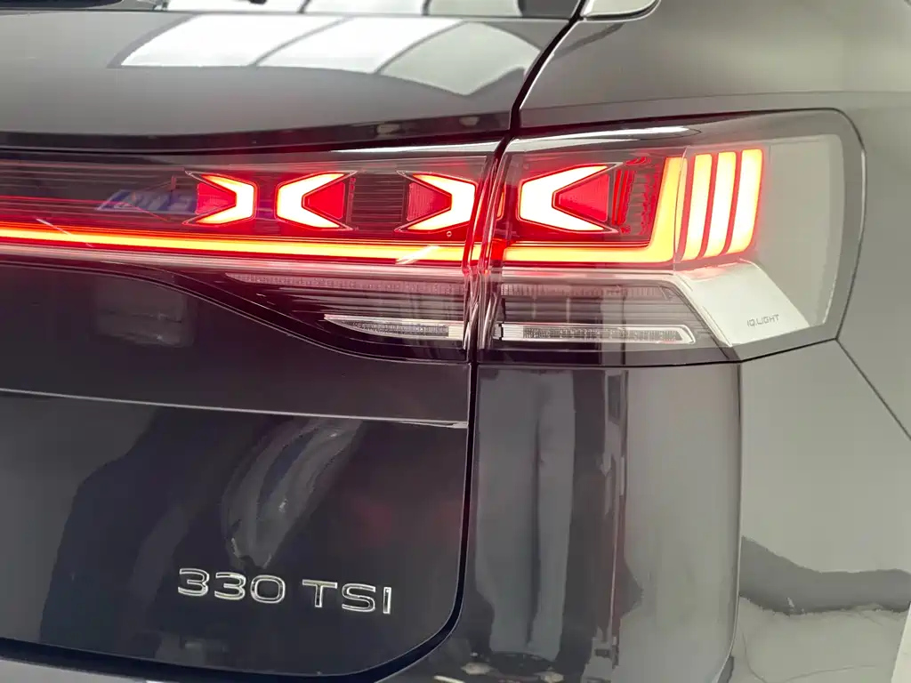 VOLKSWAGEN TAYRON 2025