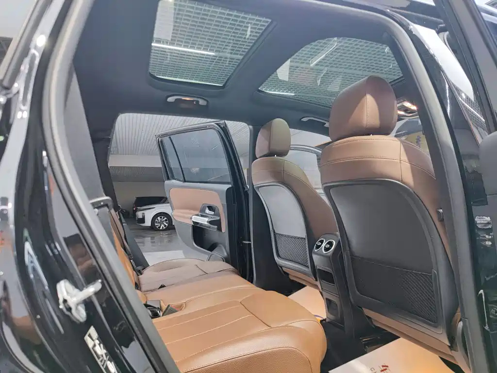 MERCEDES BENZ GLB 2021