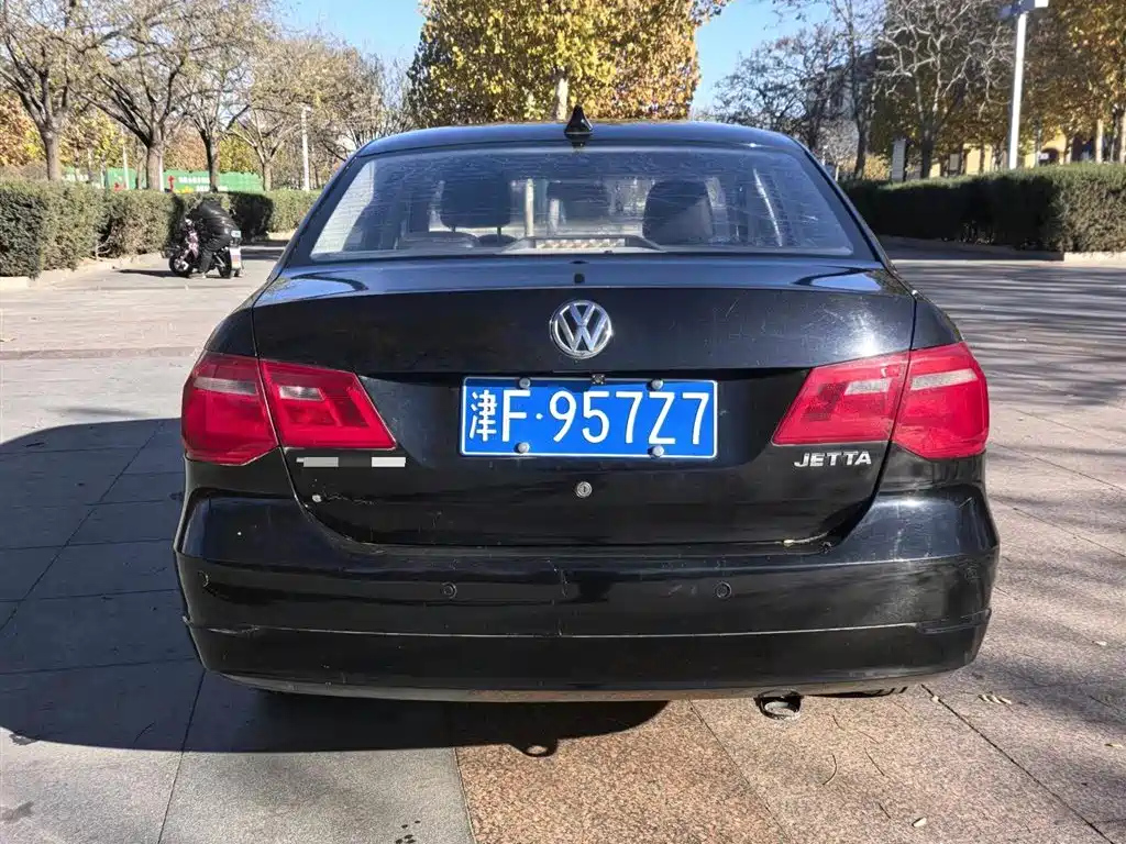 VOLKSWAGEN JETTA 2014