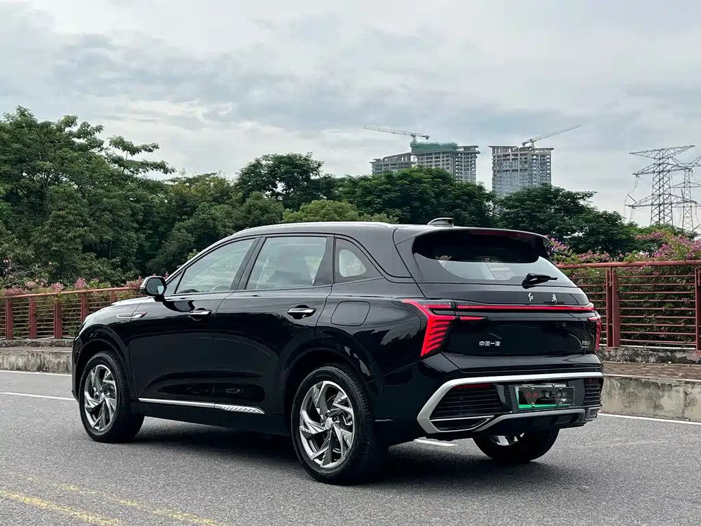 HONGQI HS3 PHEV 2024