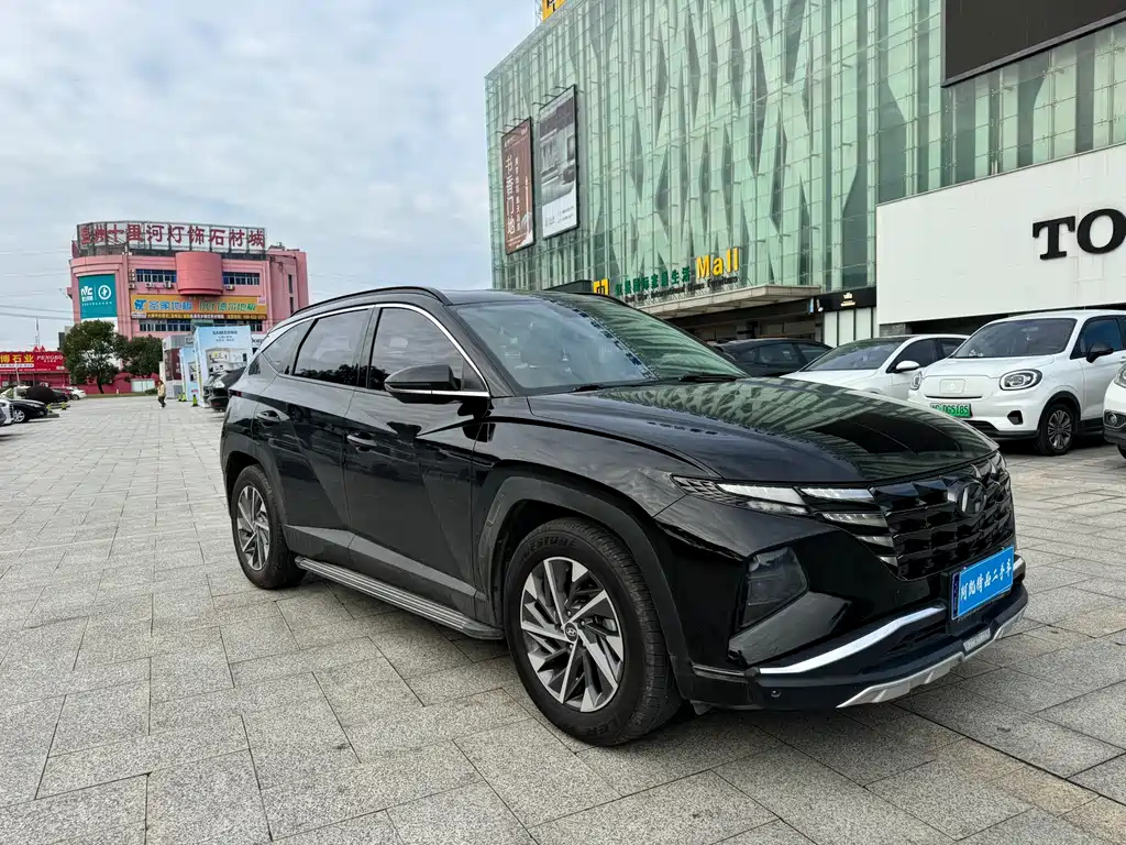 HYUNDAI TUCSON 2023
