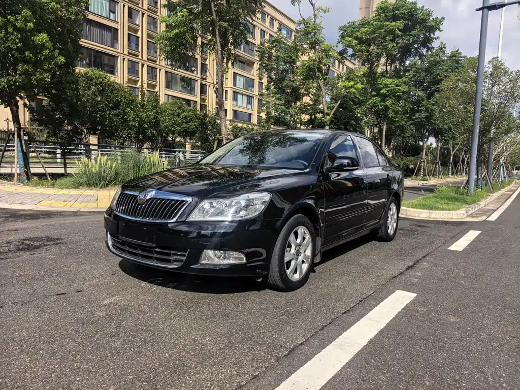 SKODA OCTAVIA 2013