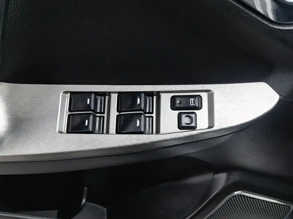 GEELY AUTO GX7 2015