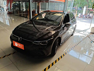 VOLKSWAGEN GOLF 2022