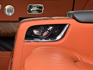 ROLLS ROYCE CULLINAN  2018 YEAR  SEATS EDITION 2018