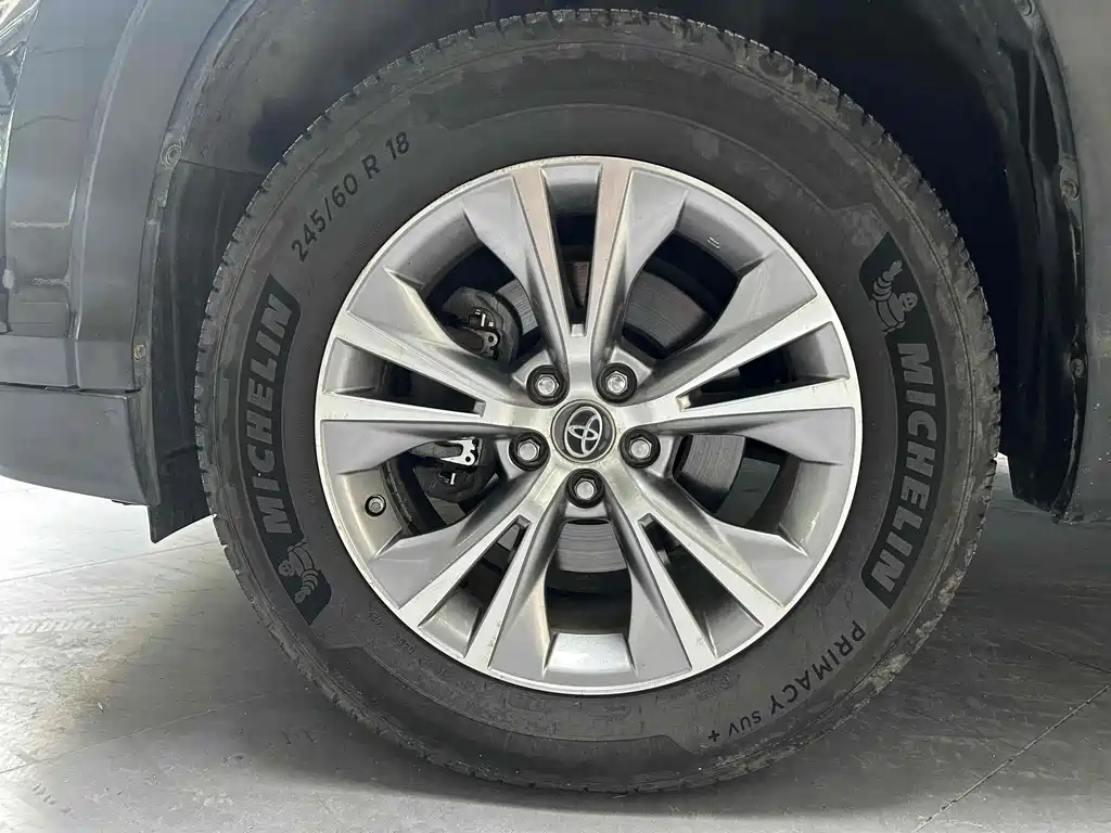 TOYOTA HIGHLANDER 2016