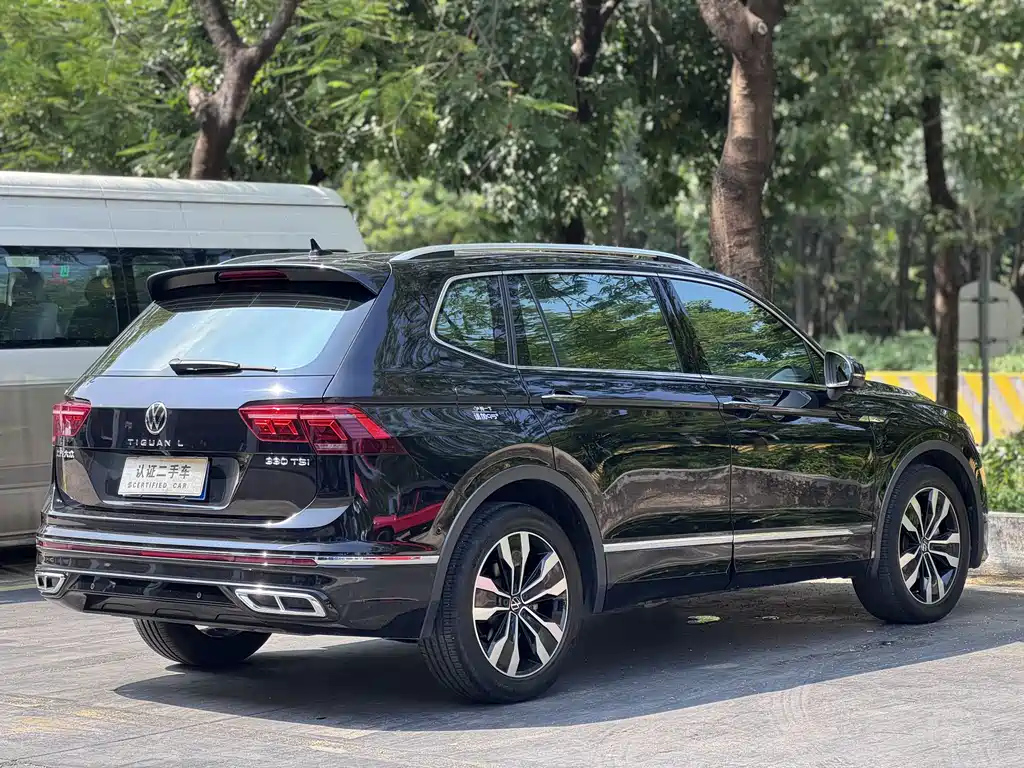 VOLKSWAGEN TIGUAN L 2022