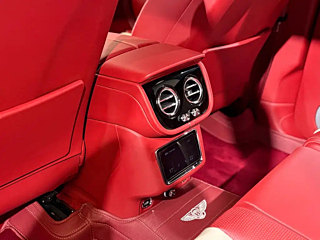BENTLEY BENTAYGA 2023 YEAR 4.0T V8 ELEGANT EDITION 2023