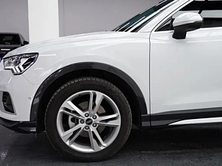 AUDI Q3  2021 YEAR 35 TFSI  EDITION 2021