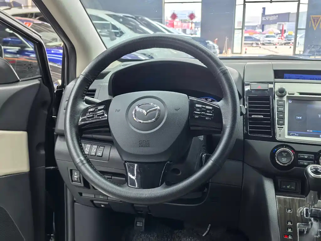 MAZDA 8 2015