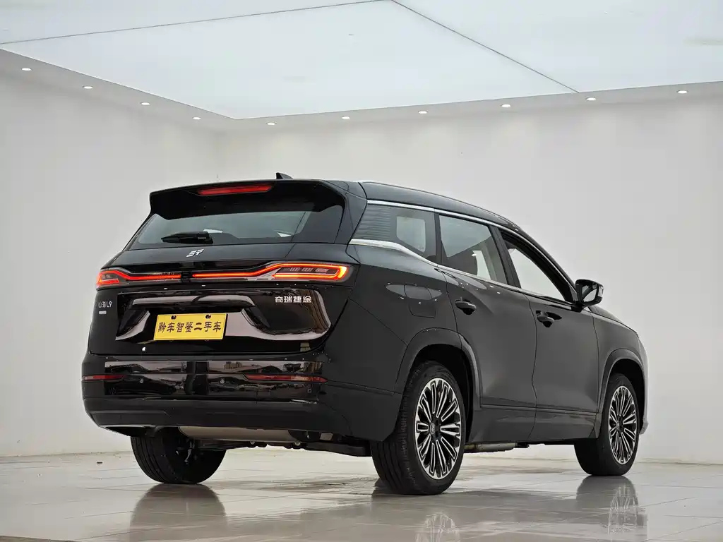 JETOUR SHANHAI L9 2025