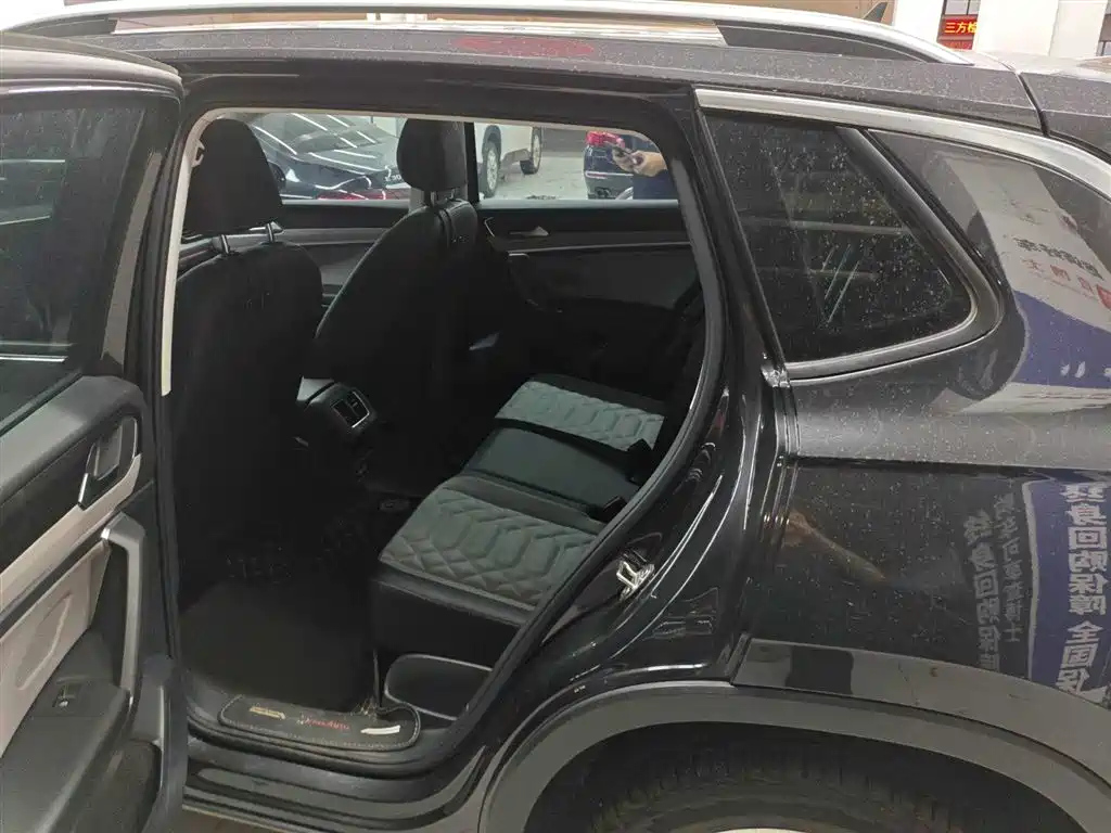 VOLKSWAGEN TAYRON 2022