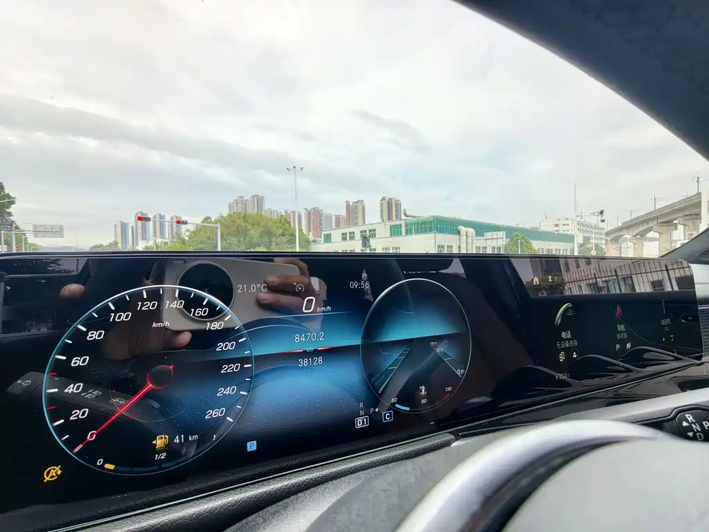 MERCEDES BENZ GLB 2022