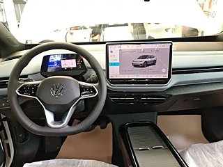 VOLKSWAGEN ID.4 X  2025 YEAR  YEAR  SMART EDITION 2025