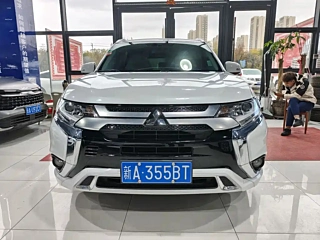 Заказать MITSUBISHI OUTLANDER