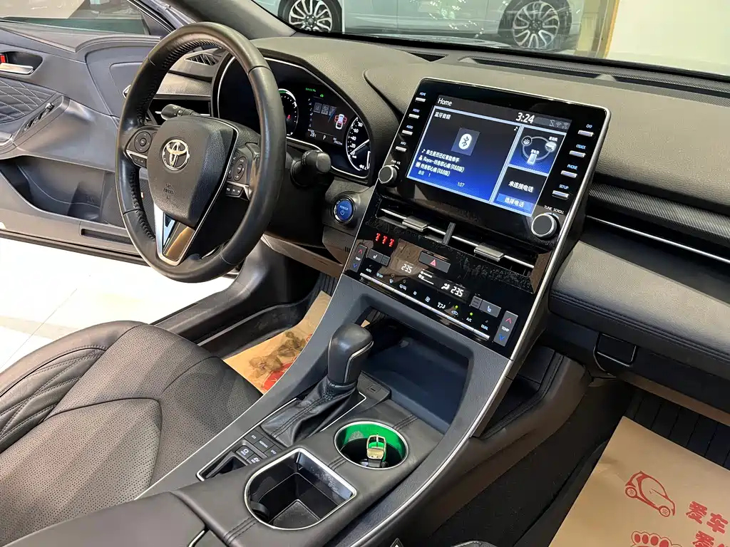 TOYOTA AVALON 2020