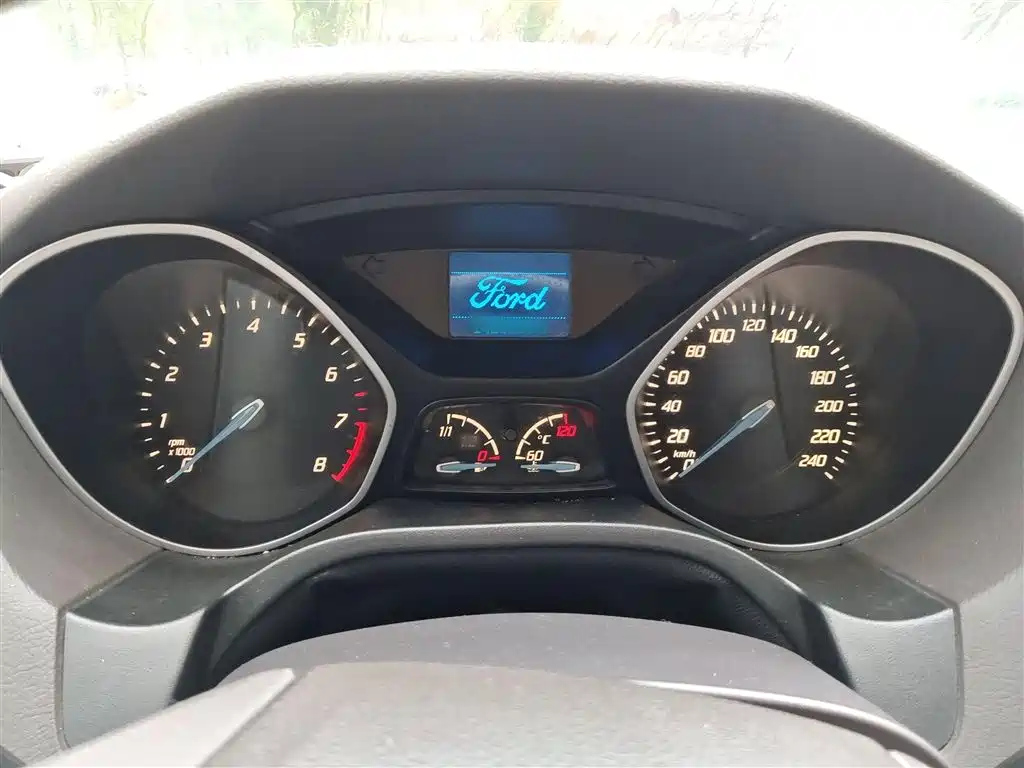 FORD FOCUS 2012