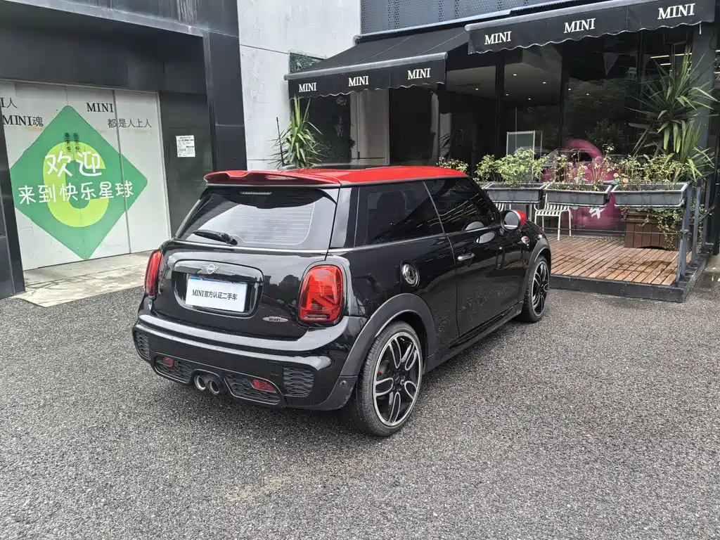 MINI JCW 2021