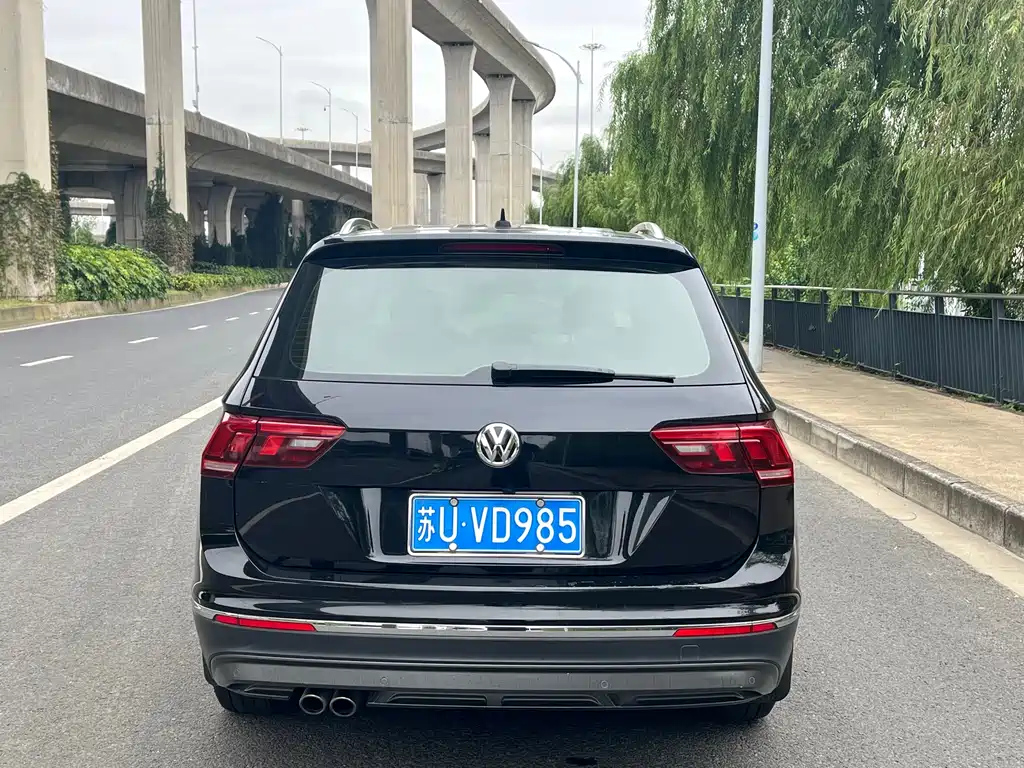 VOLKSWAGEN TIGUAN L 2020