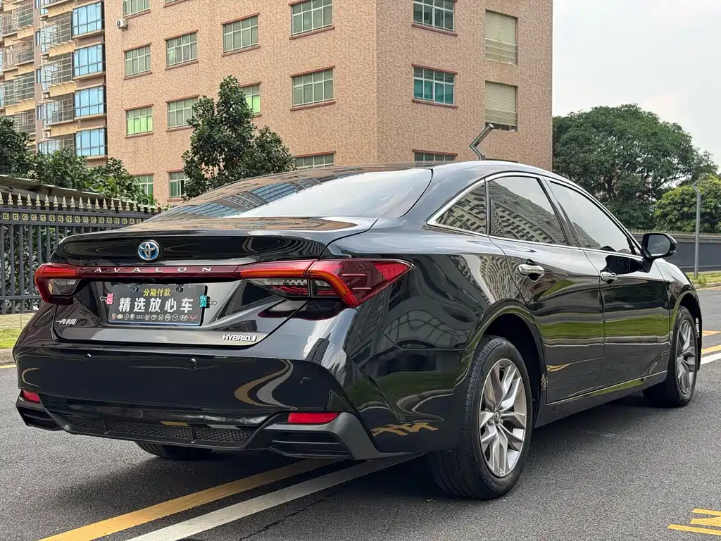 TOYOTA AVALON 2020