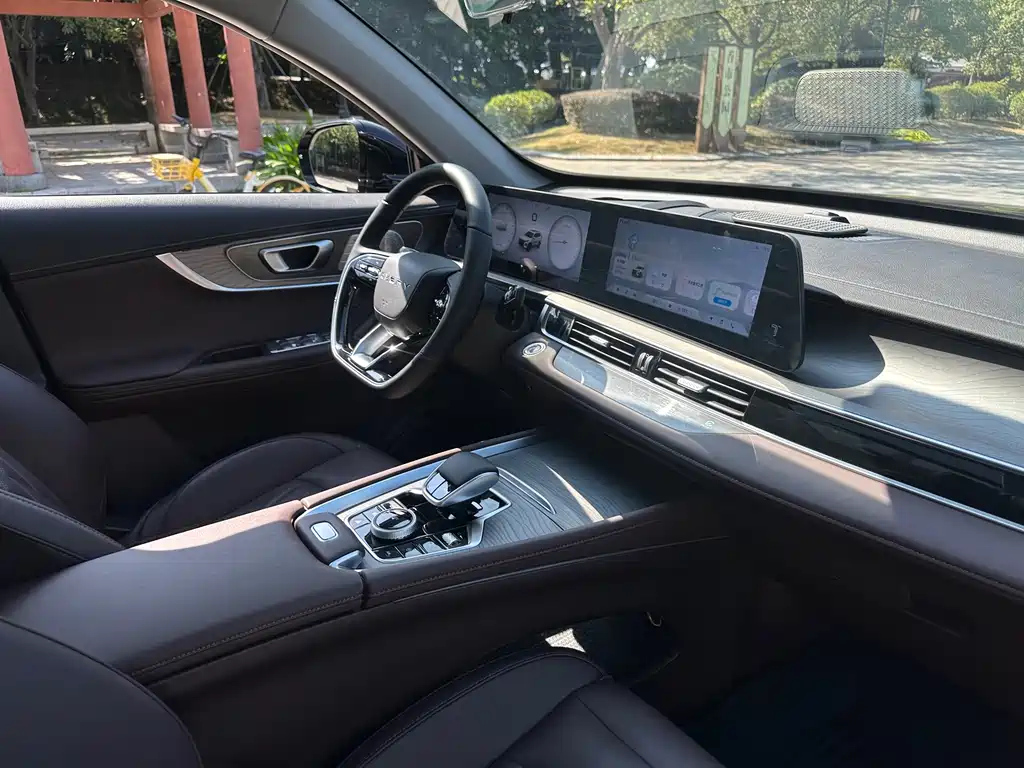 CHERY TIGGO 8 PRO 2025