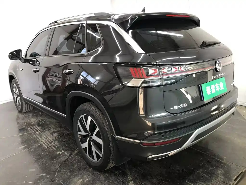 VOLKSWAGEN TAYRON 2023