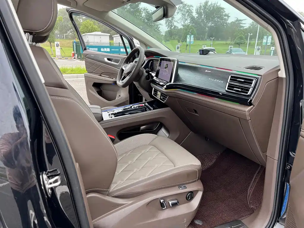 VOLKSWAGEN VILORAN 2024