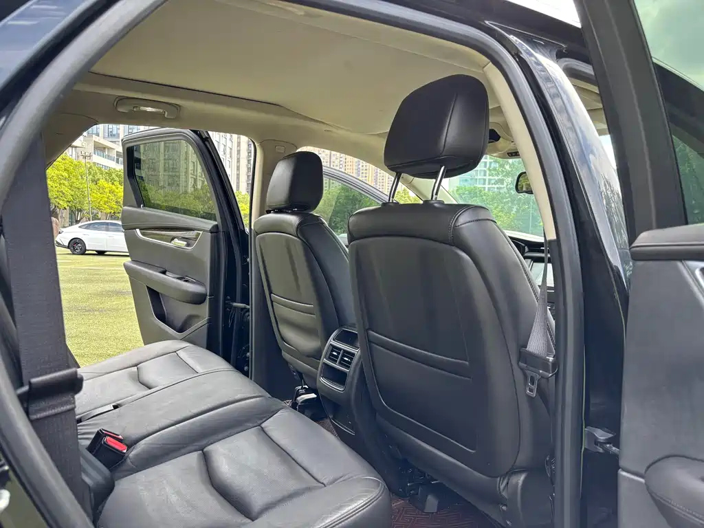 CADILLAC XT5 2016