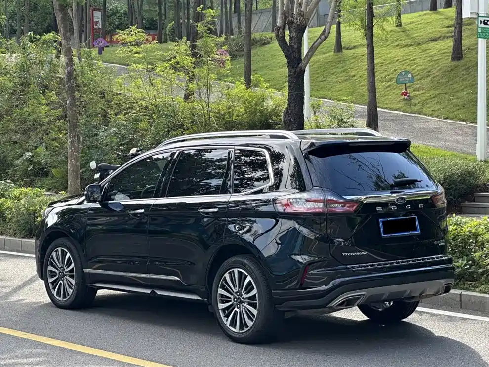 FORD EDGE 2022