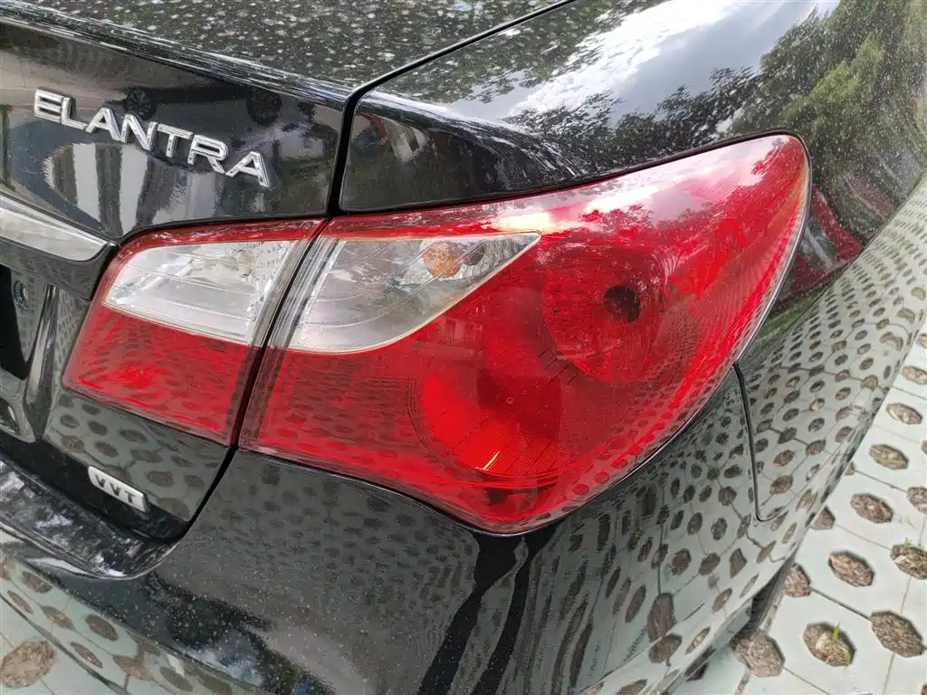 HYUNDAI CELESTA 2011
