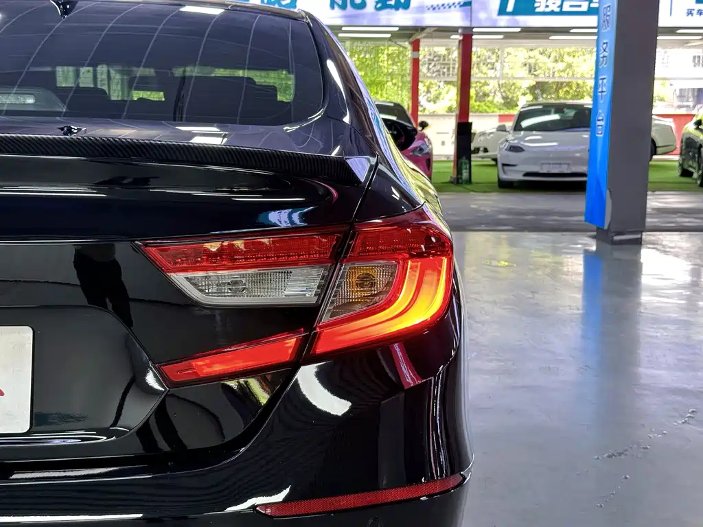 HONDA ACCORD 2019