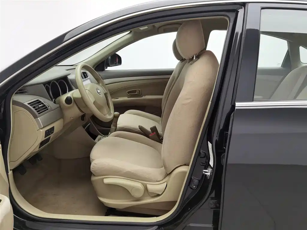 NISSAN SYLPHY 2016