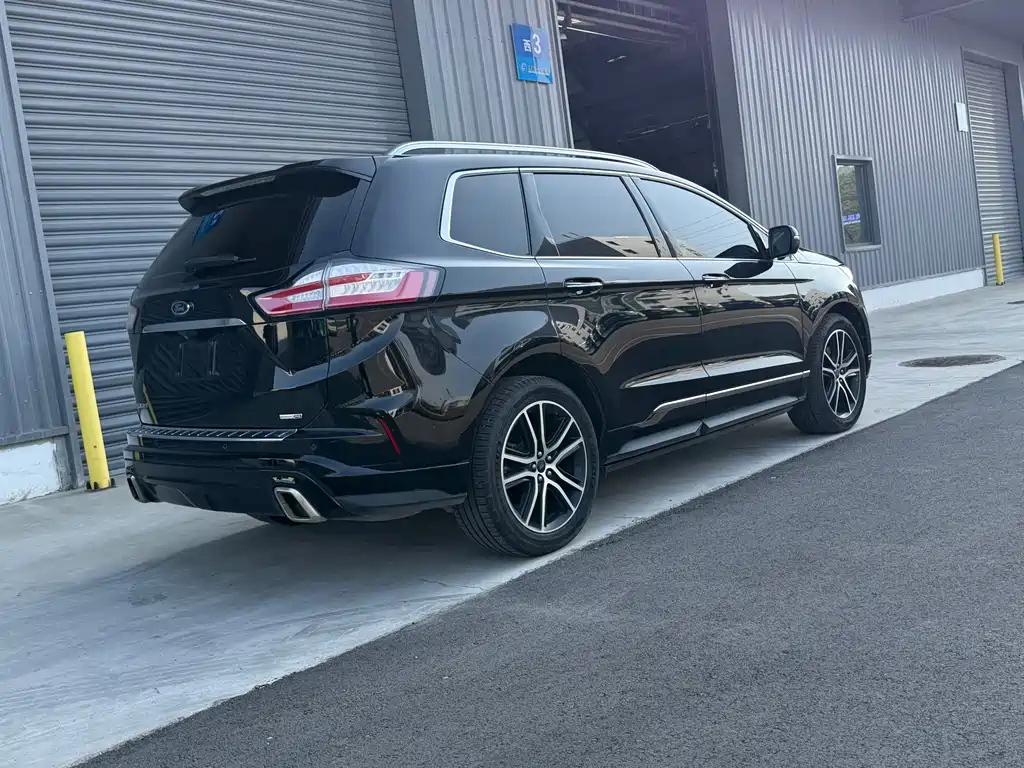 FORD EDGE 2021