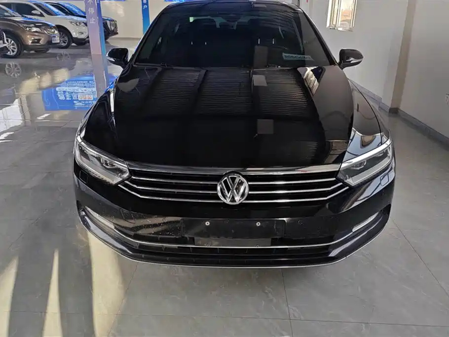 VOLKSWAGEN MAGOTAN 2018