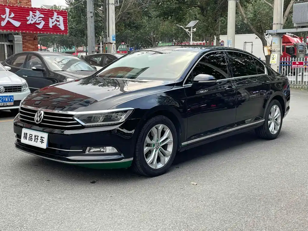 VOLKSWAGEN MAGOTAN 2018