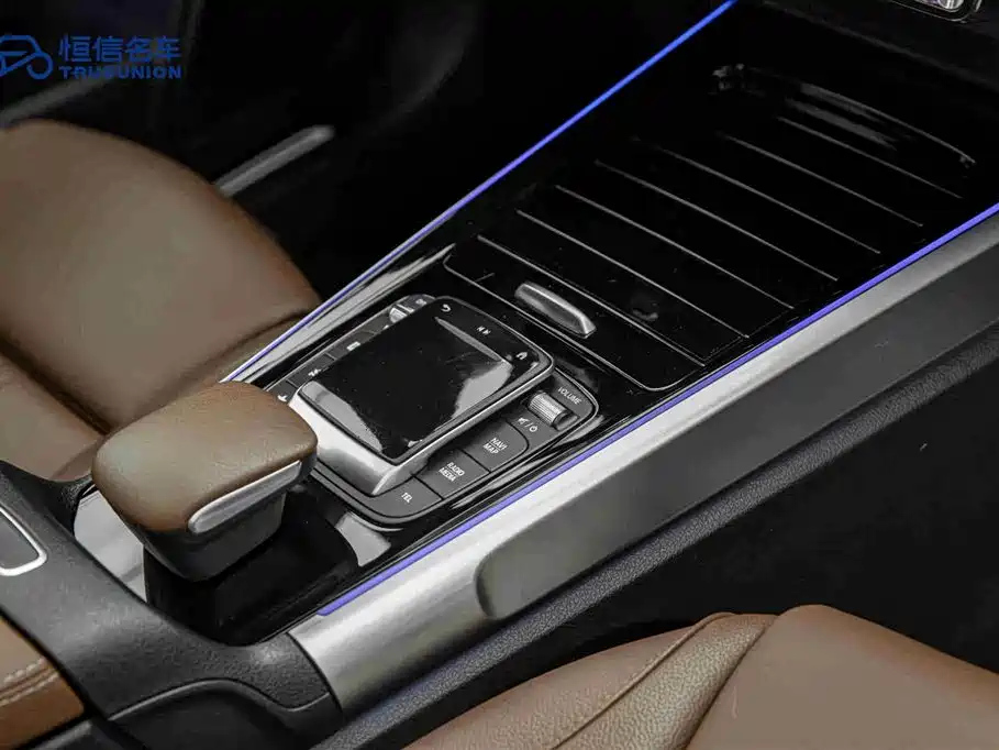 MERCEDES BENZ GLB 2020