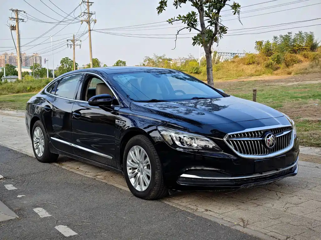 BUICK LACROSSE 2017