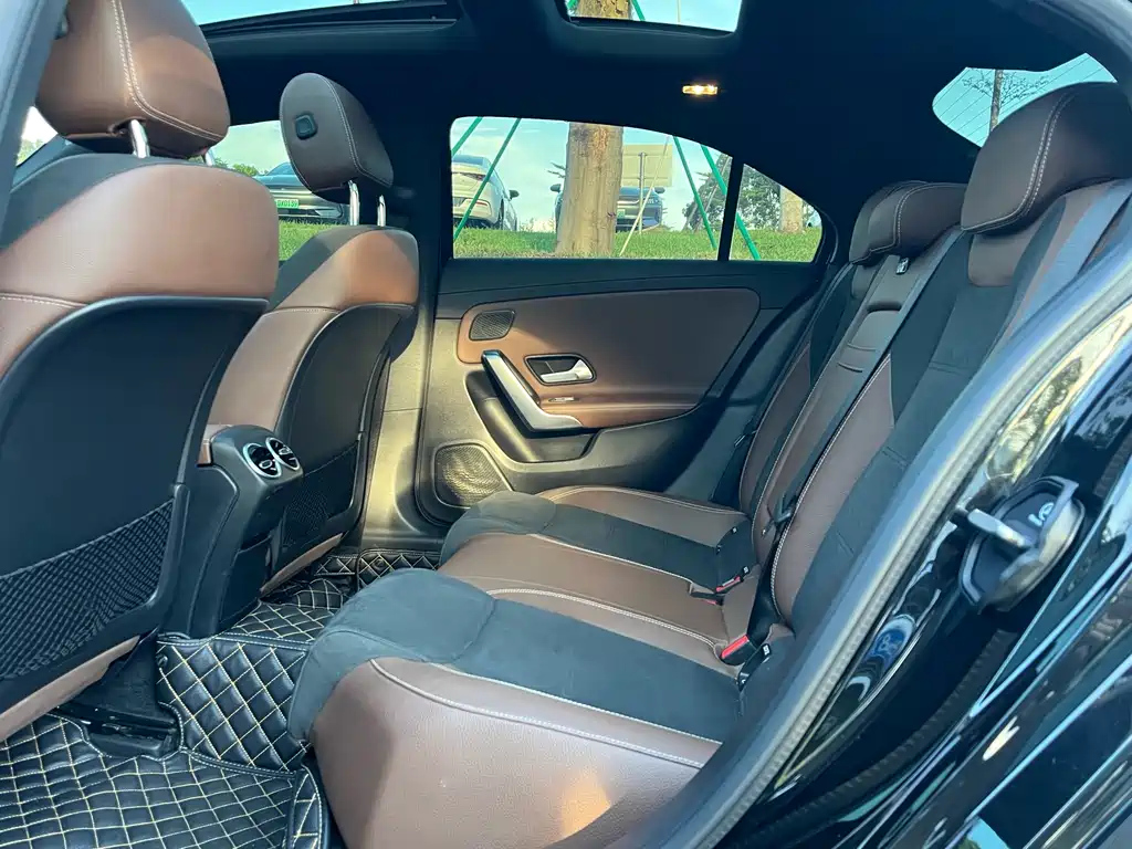 MERCEDES BENZ A-CLASS 2019