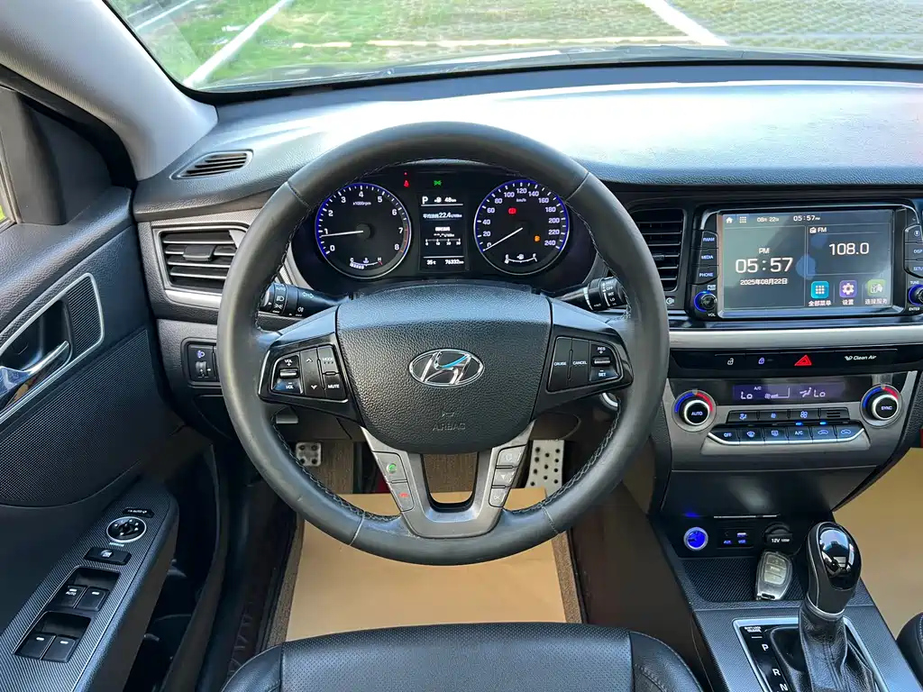 HYUNDAI MISTRA 2017
