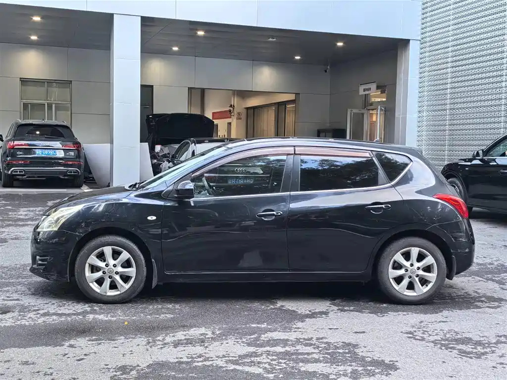 NISSAN TIIDA TIIDA 2012