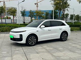 LI AUTO L6  2024 YEAR PRO 2024