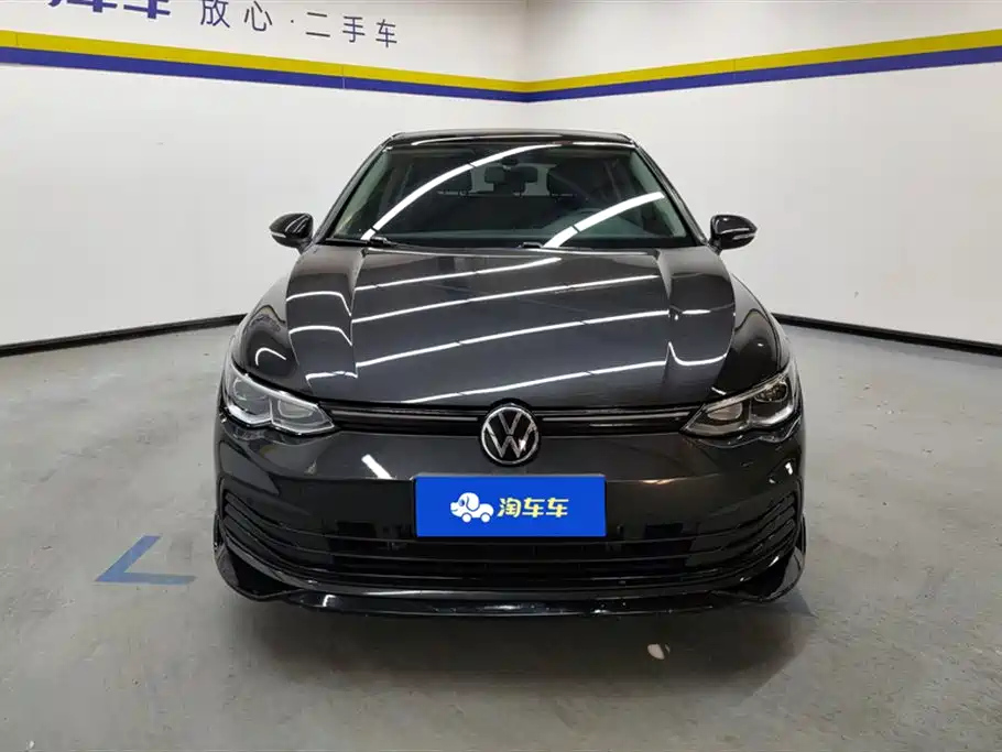 VOLKSWAGEN GOLF 2021