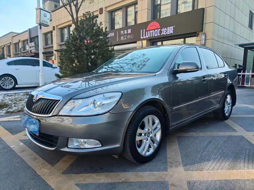 SKODA OCTAVIA 2014