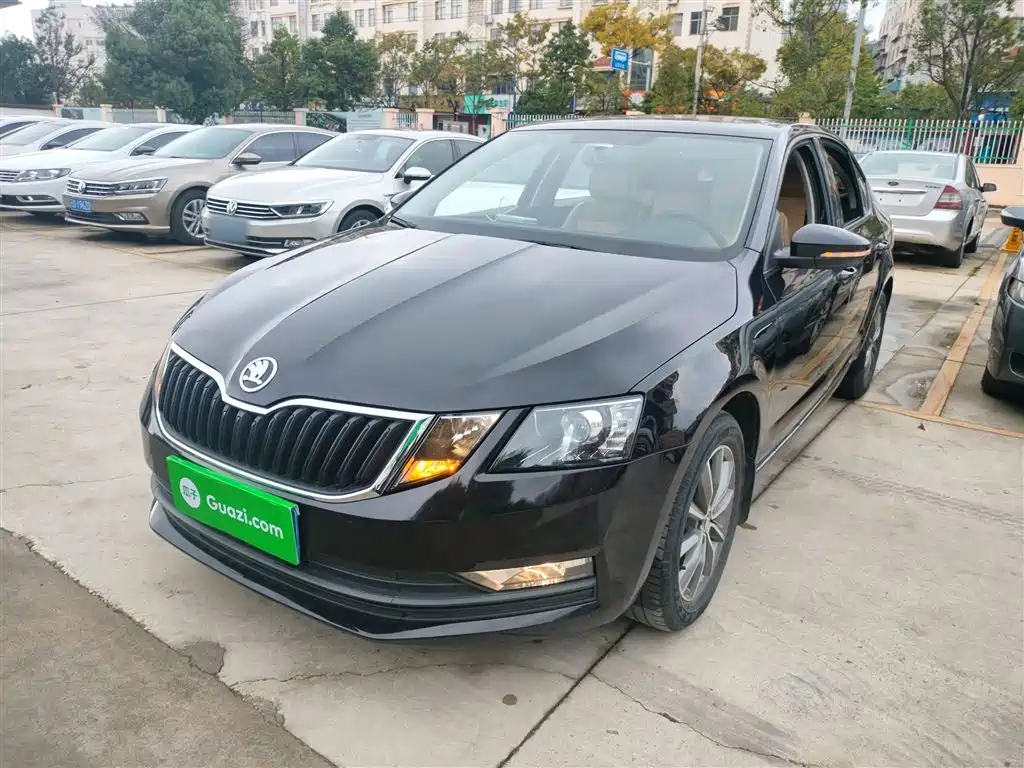 SKODA OCTAVIA 2021