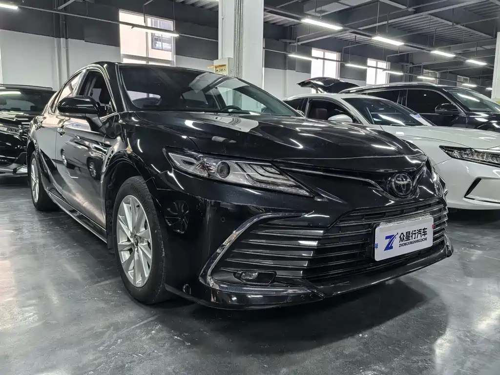 TOYOTA CAMRY 2024
